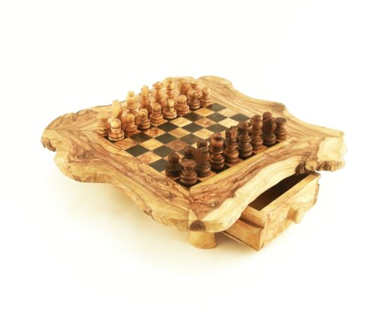 Handcrafted Olivewood chessboard natural 2